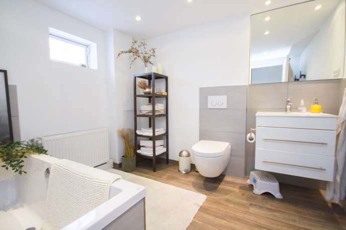 Badezimmer KG