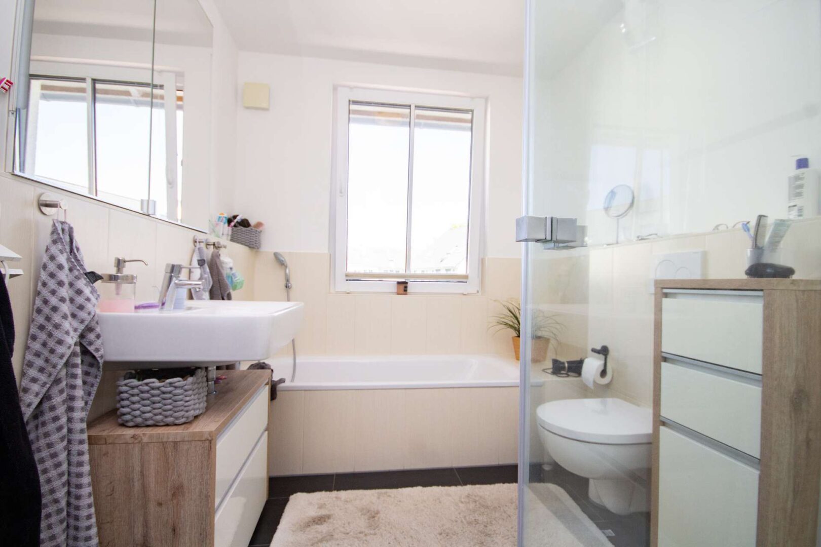 Badezimmer im 1. OG