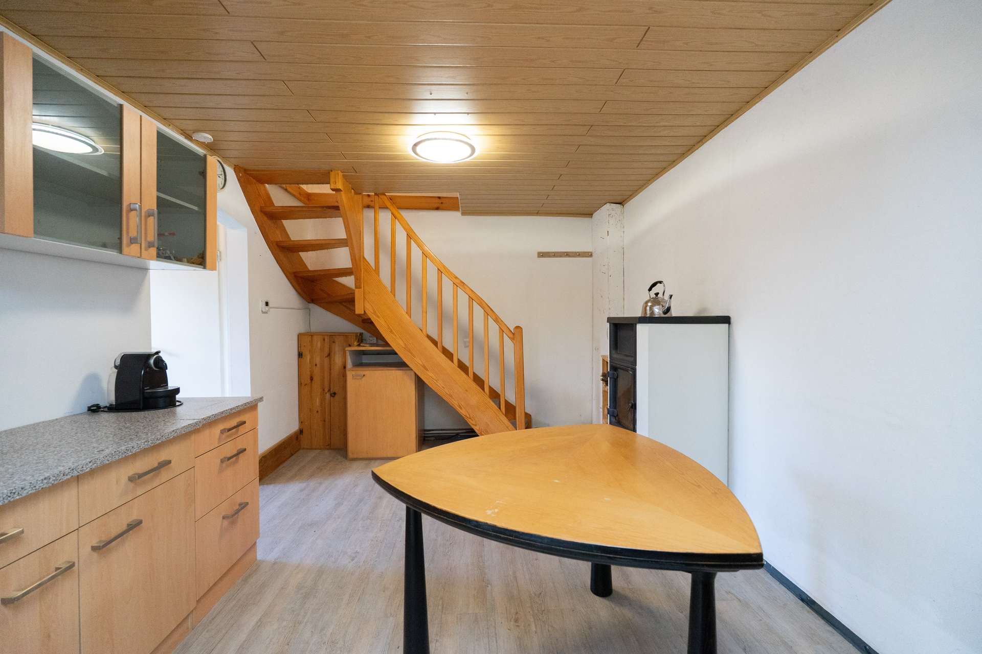Esszimmer 1/2
